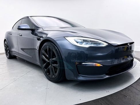 Used 2021 Tesla Model S Plaid image 9