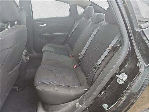 Used 2016 Dodge Dart SE w/ Convenience Group image 9