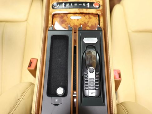 Used 2012 Bentley Flying Spur Flying Spur AWD/4WD image 46