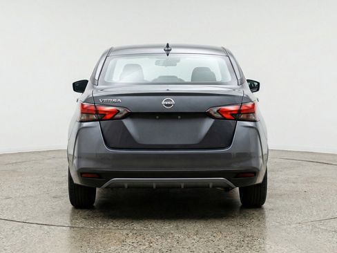 Used 2025 Nissan Versa SV image 7