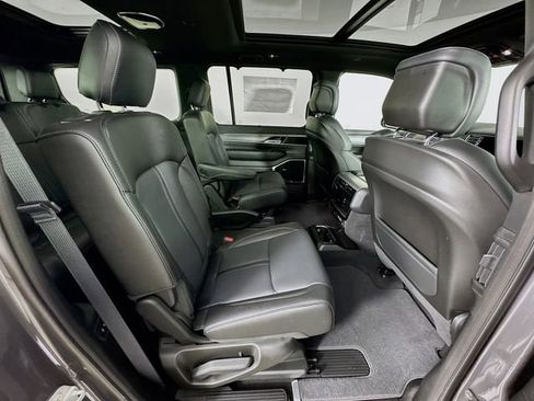 New 2026 Jeep Grand Wagoneer Limited AWD/4WD image 33