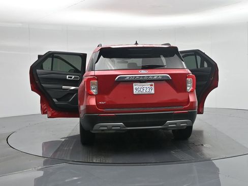 Certified 2023 Ford Explorer XLT w/ Equipment Group 202A image 36