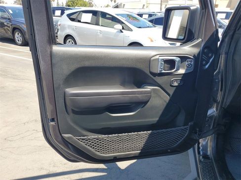 Used 2021 Jeep Wrangler Unlimited Sport image 18