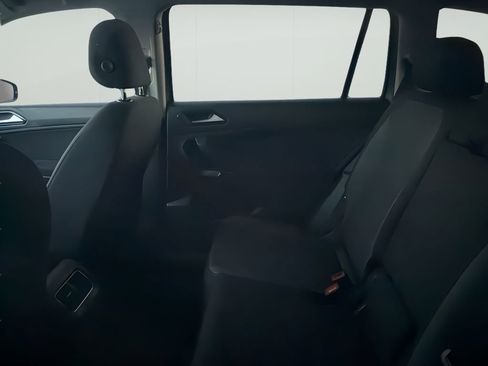 Used 2018 Volkswagen Tiguan S AWD/4WD image 4