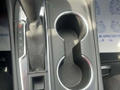 Used 2021 Chevrolet Equinox LS image 11