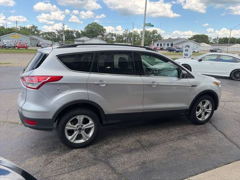 Used 2015 Ford Escape SE w/ Equipment Group 201A AWD/4WD image 4