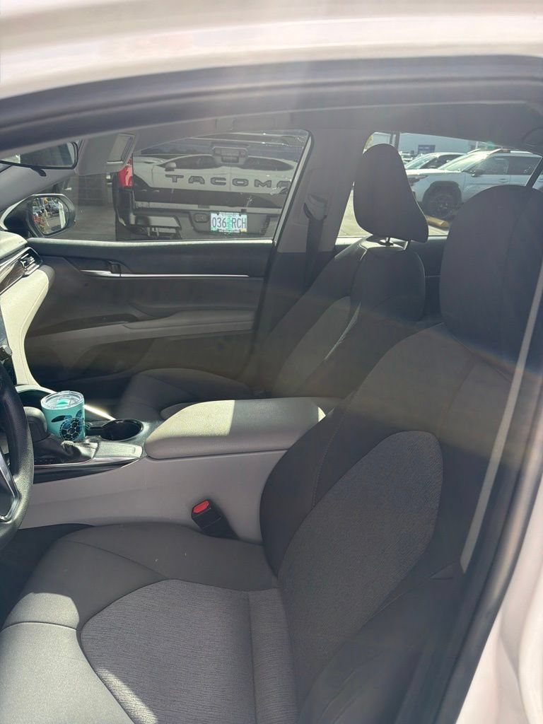Certified 2019 Toyota Camry LE FWD image 9