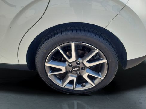 Used 2024 Kia Soul EX w/ Option Group 015 FWD image 9