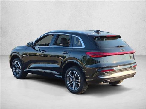 Used 2025 Audi Q5 Premium w/ Convenience Package AWD/4WD image 7