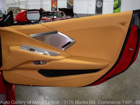 Used 2021 Chevrolet Corvette Stingray Premium Cpe w/ Z51 Performance Package RWD image 34