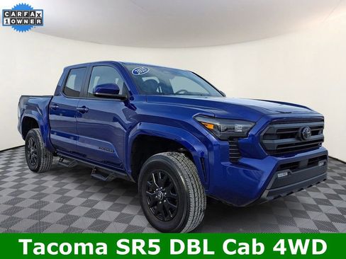 Used 2025 Toyota Tacoma SR5 image 1