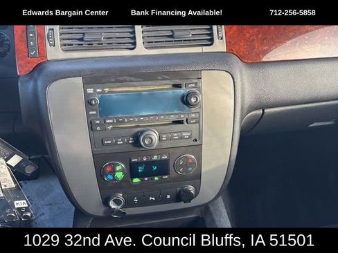 Used 2010 GMC Yukon XL SLT w/ SLT-2 Equipment Package image 22