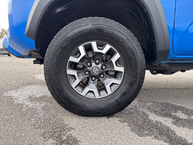 Used 2021 Toyota Tacoma TRD Off-Road AWD/4WD image 27