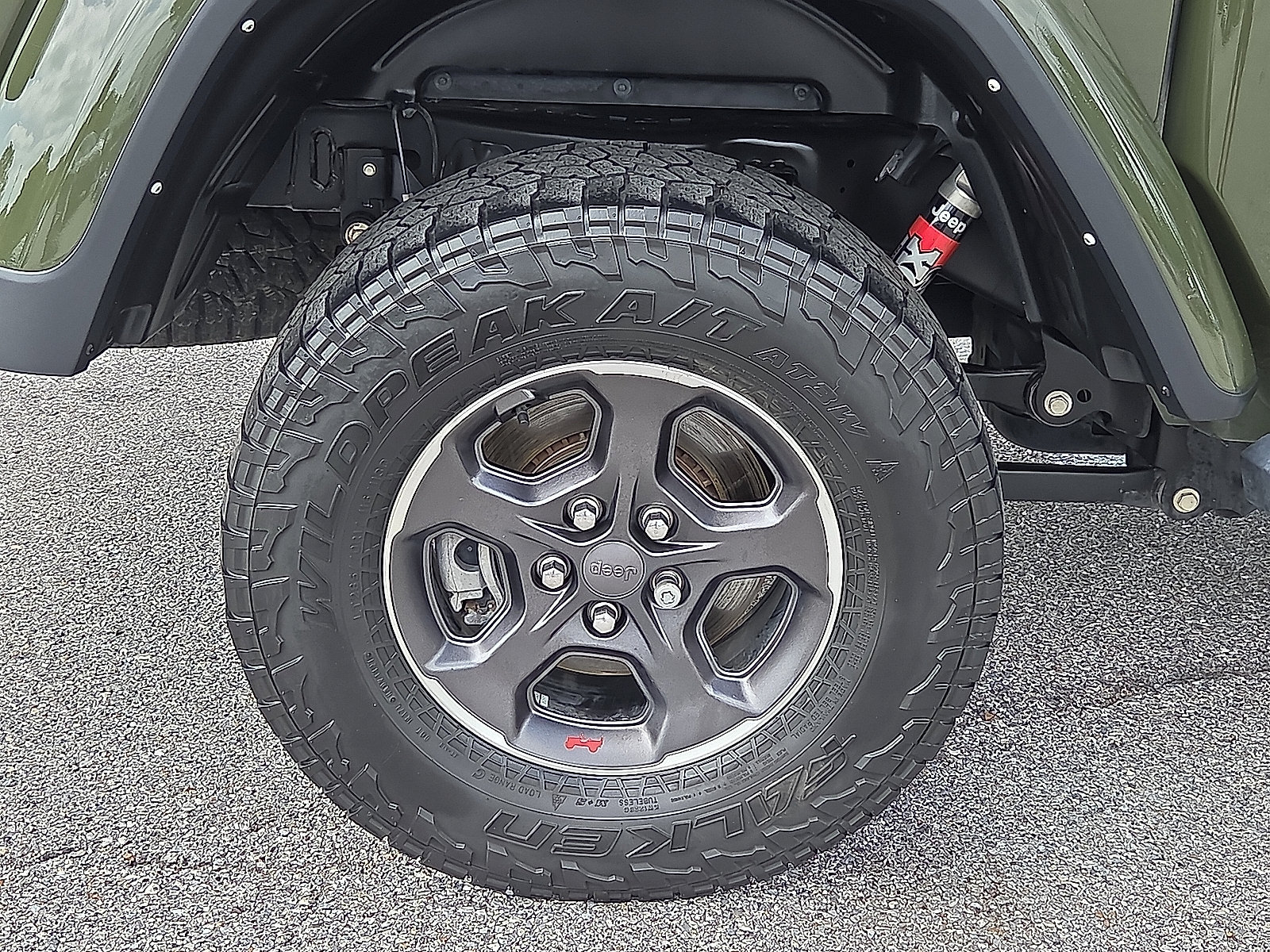 Used 2022 Jeep Gladiator Rubicon w/ LED Lighting Group AWD/4WD image 7