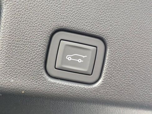 New 2026 Chevrolet Traverse RS w/ LPO, Floor Liner Package image 13