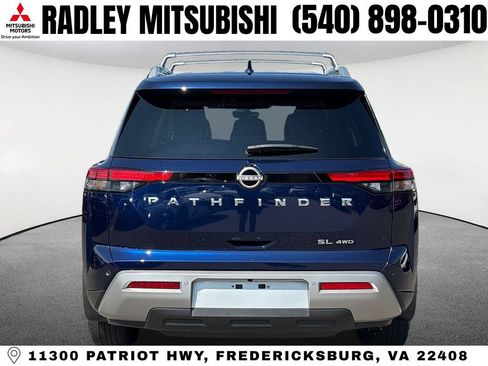 Used 2023 Nissan Pathfinder SL AWD/4WD image 19