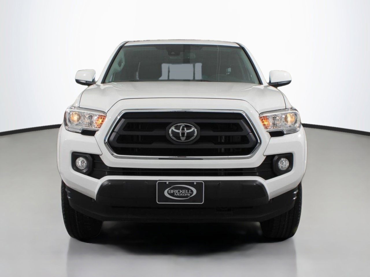 Used 2021 Toyota Tacoma SR5 RWD image 8