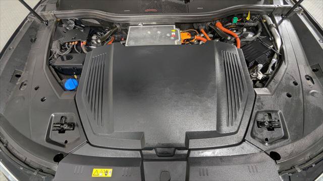 Used 2021 Audi e-tron Prestige w/ Prestige Package AWD/4WD image 34