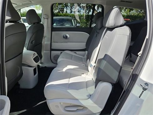 New 2026 Hyundai Ioniq 9 SEL image 7