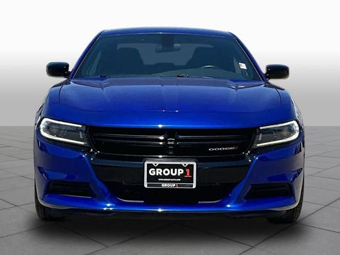 Used 2022 Dodge Charger SXT w/ Blacktop Package RWD image 4