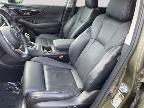 Used 2024 Subaru Outback Limited AWD/4WD image 12