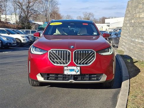 Used 2025 BMW X3 xDrive30i w/ Premium Package image 2