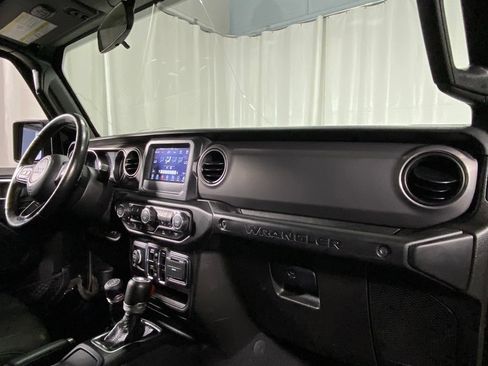 Used 2021 Jeep Wrangler Unlimited Sport AWD/4WD image 28