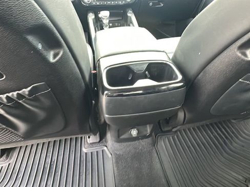 Used 2024 Kia Telluride S w/ S Sunroof Package image 18