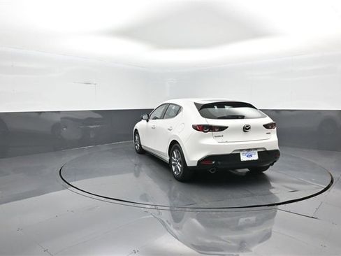 Used 2021 MAZDA MAZDA3 s image 5