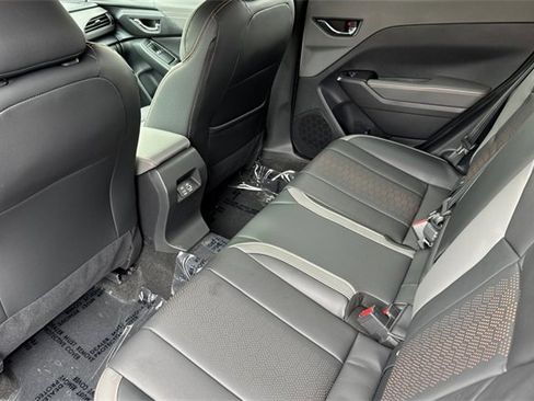 Used 2025 Subaru Crosstrek 2.5i Limited w/ Popular Package #4A image 13