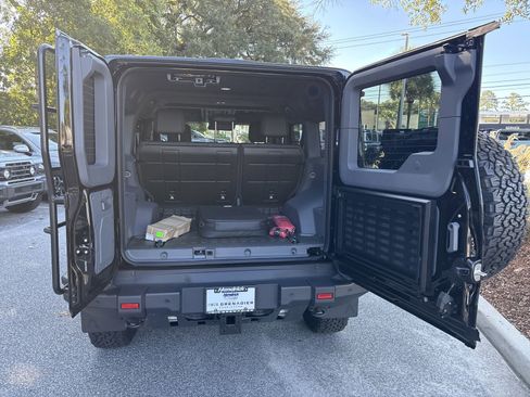 Used 2025 INEOS Grenadier image 28