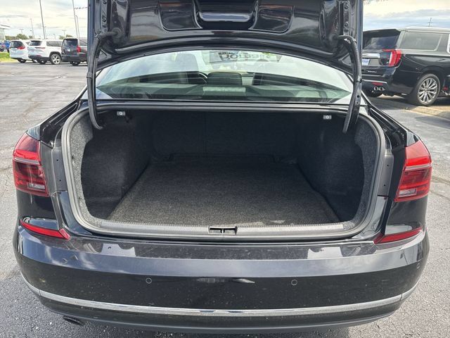 Used 2017 Volkswagen Passat 1.8T SE FWD image 21