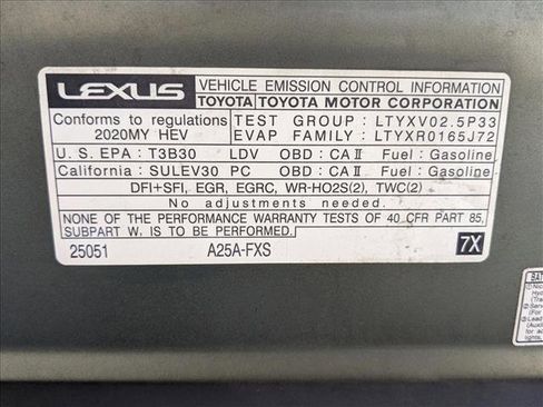 Used 2020 Lexus ES 300h w/ Premium Package image 25
