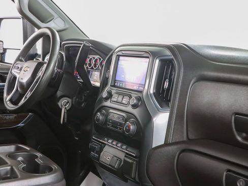 Used 2022 Chevrolet Silverado 2500 LT AWD/4WD image 26