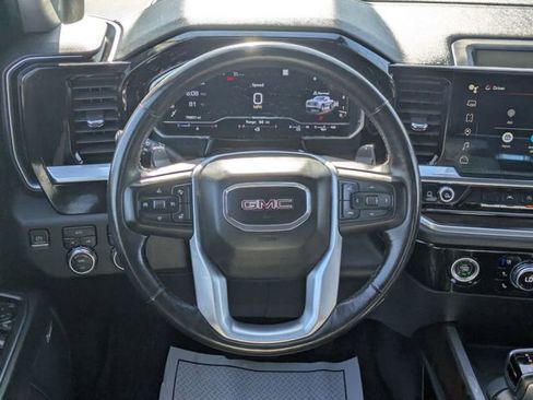 Used 2022 GMC Sierra 1500 SLT w/ SLT Convenience Package image 15
