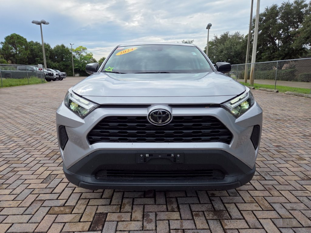 Certified 2024 Toyota RAV4 LE AWD/4WD image 2