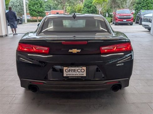 Used 2017 Chevrolet Camaro LT image 9