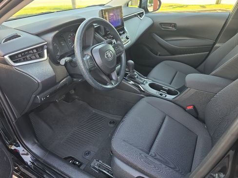 Used 2024 Toyota Corolla LE FWD image 7