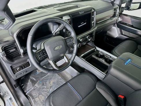 New 2026 Ford F450 Platinum w/ FX4 Off-Road Package image 2