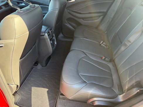 Used 2017 Buick Envision Essence image 16