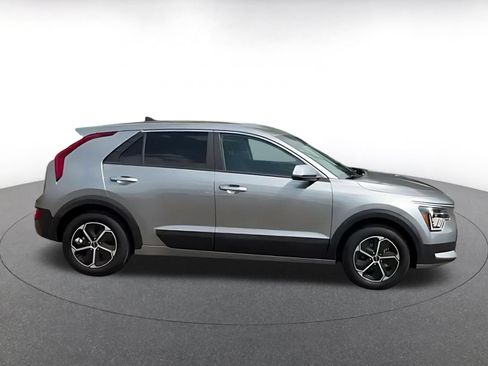 Used 2026 Kia Niro LX FWD image 16