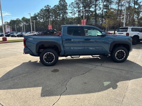 New 2026 Toyota Tacoma TRD Off-Road image 8