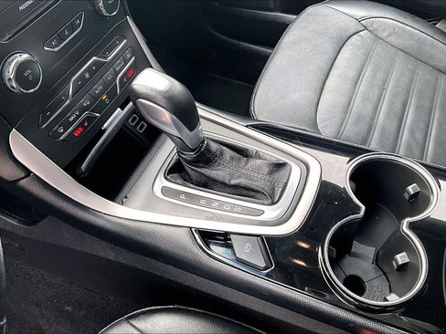 Used 2018 Ford Edge SEL w/ Equipment Group 201A image 15