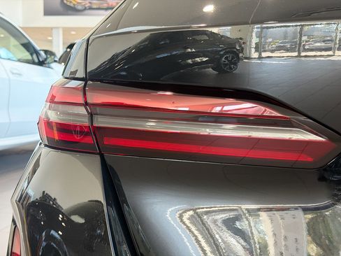 New 2026 BMW M5 Touring image 8