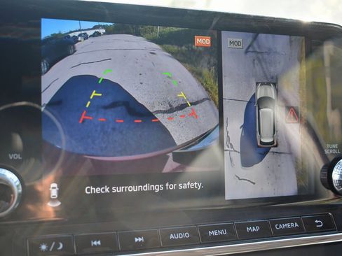 Used 2023 Mitsubishi Outlander SE image 16