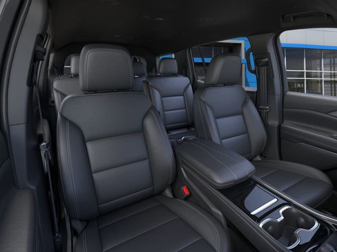 New 2026 Chevrolet Traverse LT image 16