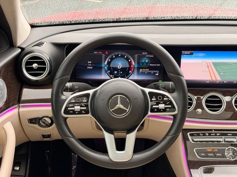 Used 2020 Mercedes-Benz E 350 4MATIC Sedan w/ Premium Package image 42