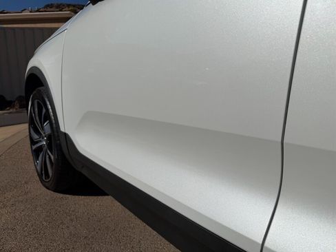 Used 2021 Volvo XC40 P8 Recharge image 27