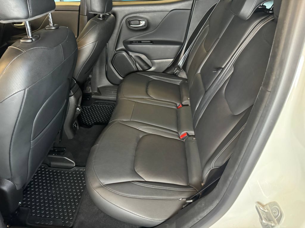 Used 2022 Jeep Renegade Limited AWD/4WD image 21