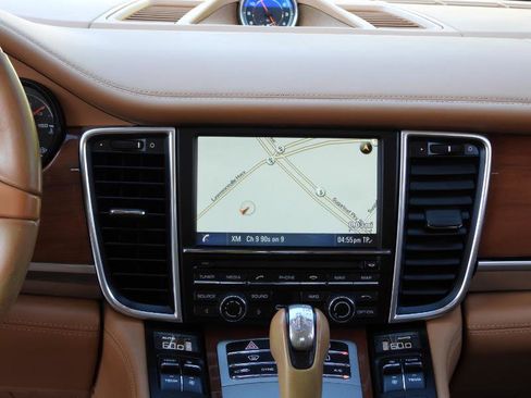 Used 2014 Porsche Panamera 4 AWD/4WD image 52